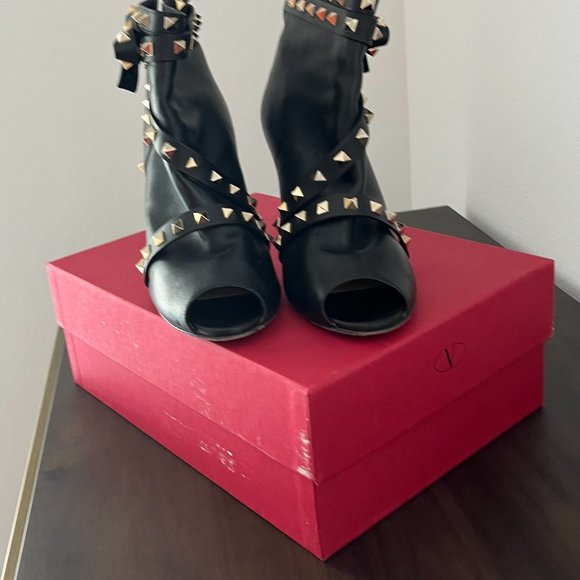 Valentino Rock Stud Open Toe Booty - Picture 3 of 4